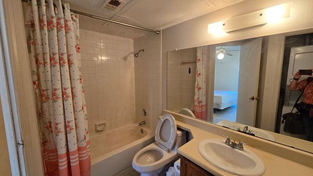 18333 Roehampton Drive 1028, Dallas, TX 75252