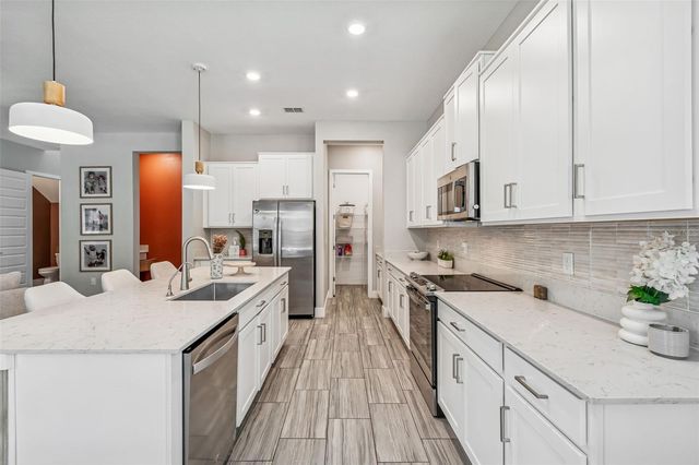 7704 S OBRIEN STREET, Tampa, FL 33616