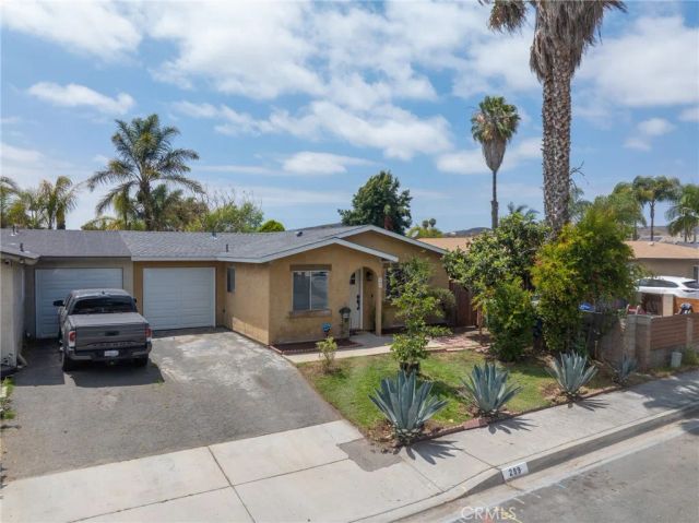 289 Lustrosos Street, Oceanside, CA 92057