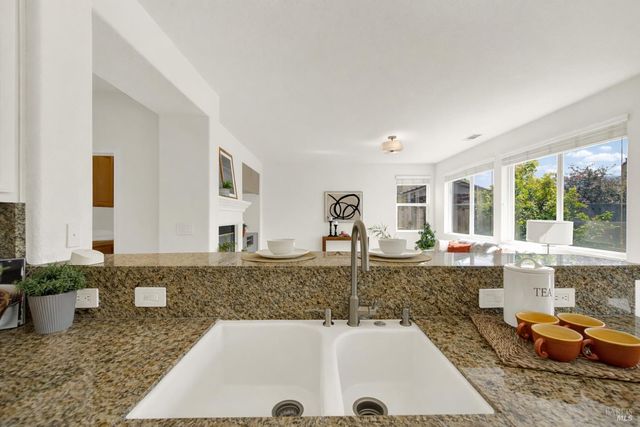 2627 Feldspar Ct, Vallejo, CA 94591