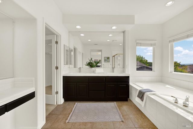 2627 Feldspar Ct, Vallejo, CA 94591