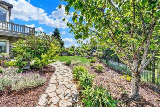 2627 Feldspar Ct, Vallejo, CA 94591