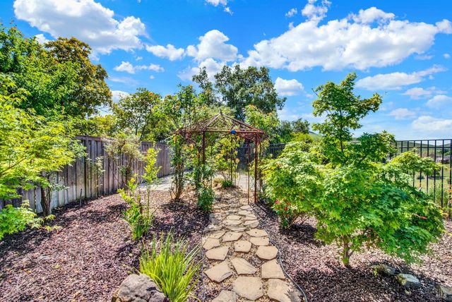 2627 Feldspar Ct, Vallejo, CA 94591