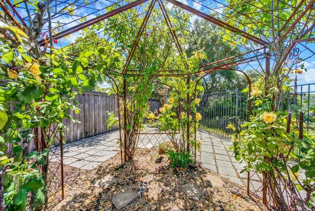 2627 Feldspar Ct, Vallejo, CA 94591