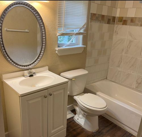 930 Red River ST, Lockhart, TX 78644
