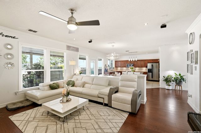 21411 La Pena Dr, San Antonio, TX 78258