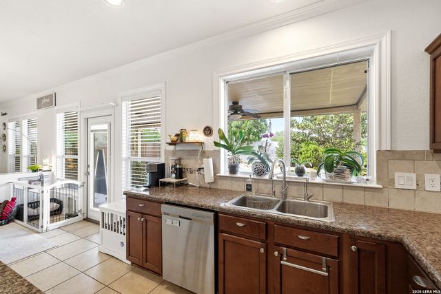 21411 La Pena Dr, San Antonio, TX 78258