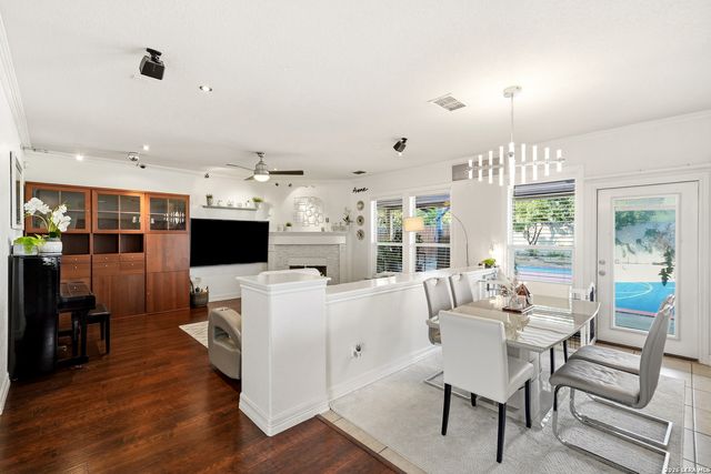 21411 La Pena Dr, San Antonio, TX 78258