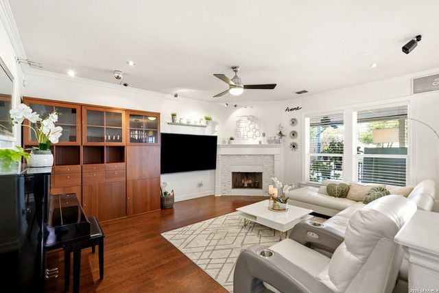 21411 La Pena Dr, San Antonio, TX 78258