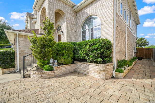 21411 La Pena Dr, San Antonio, TX 78258