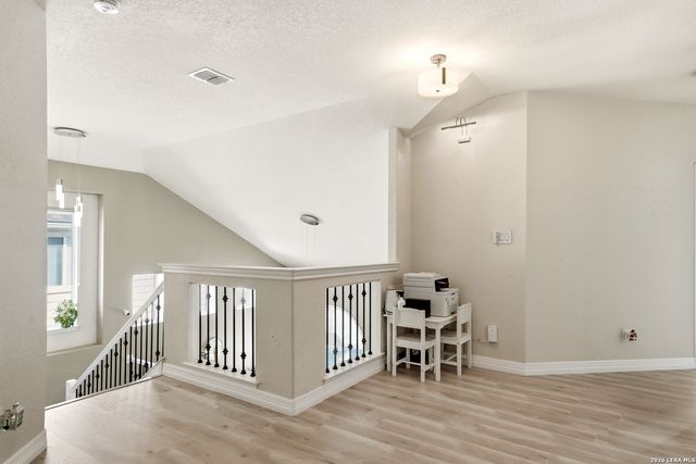 21411 La Pena Dr, San Antonio, TX 78258