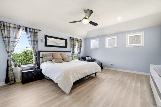 21411 La Pena Dr, San Antonio, TX 78258