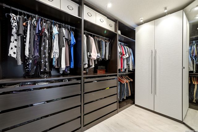 21411 La Pena Dr, San Antonio, TX 78258