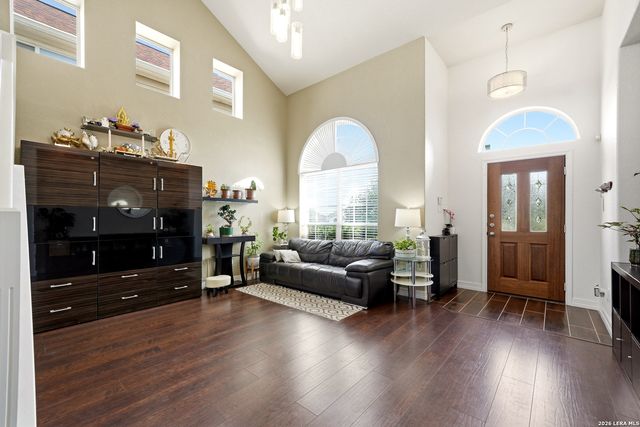 21411 La Pena Dr, San Antonio, TX 78258