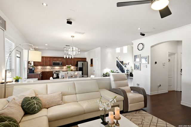 21411 La Pena Dr, San Antonio, TX 78258