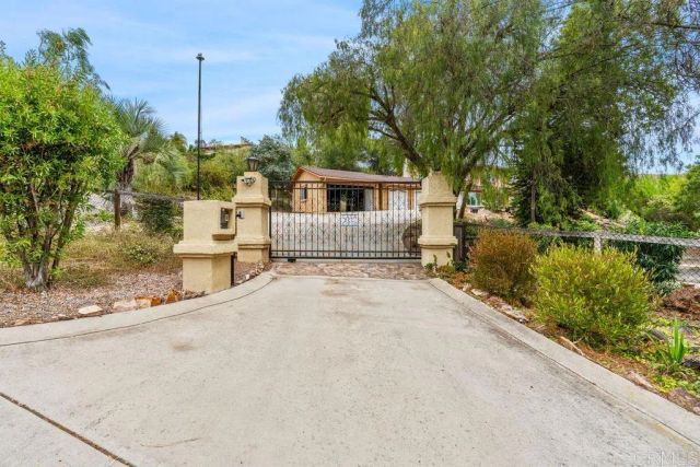 26337 Sky Drive, Escondido, CA 92026
