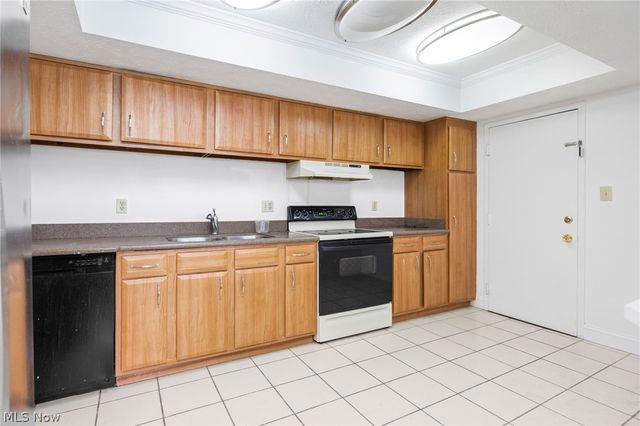 11856 Harbour Light Drive, North Royalton, OH 44133