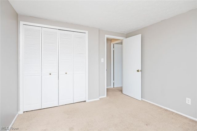 11856 Harbour Light Drive, North Royalton, OH 44133