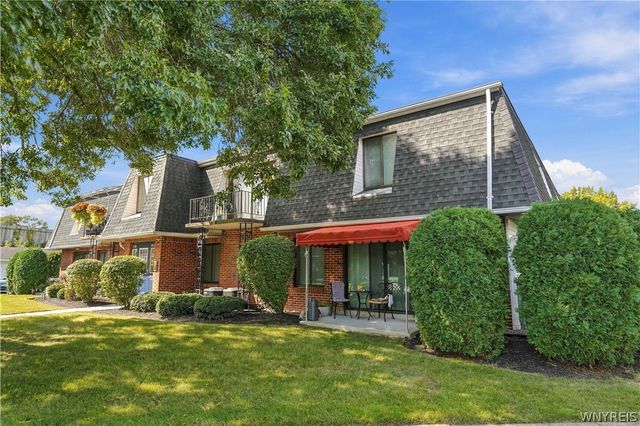 37 B Foxberry Drive, Amherst, NY 14068