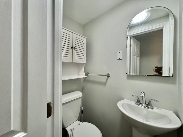 34 Charles Road 34, Winchester, MA 01890
