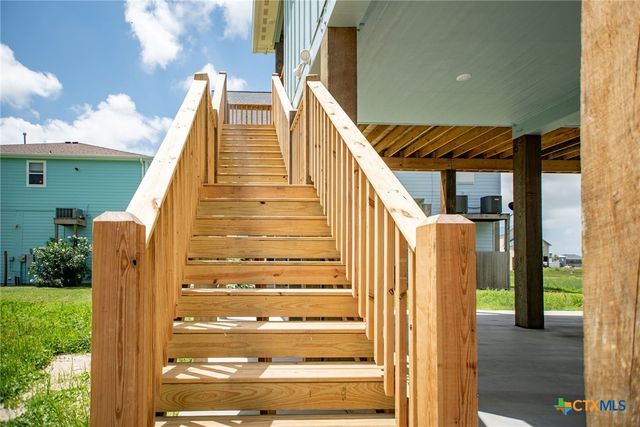 74 Whooping Crane Street, Port O Connor, TX 77982