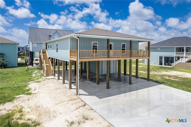 74 Whooping Crane Street, Port O Connor, TX 77982
