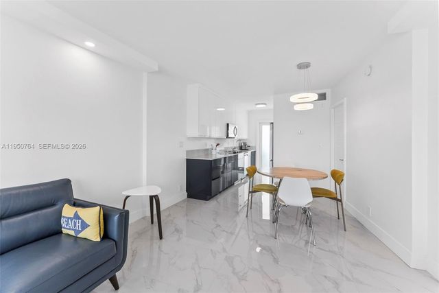 3250 NE 28th St 403, Fort Lauderdale, FL 33308