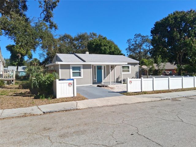 2020 13TH STREET S, St Petersburg, FL 33705