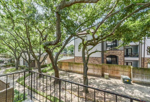 10811 Richmond Avenue 65, Houston, TX 77042