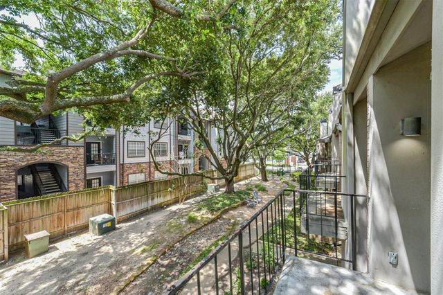 10811 Richmond Avenue 65, Houston, TX 77042