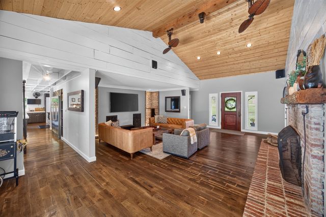 1180 Mount Vernon Rd, Cookeville, TN 38501
