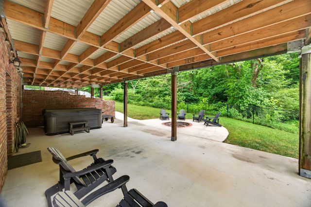 1180 Mount Vernon Rd, Cookeville, TN 38501