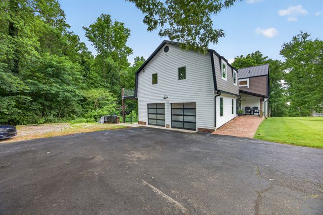 1180 Mount Vernon Rd, Cookeville, TN 38501