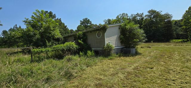 7021 Taylor Creek Loop, Nunnelly, TN 37137