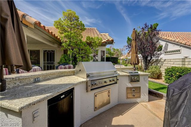 9505 Treasure Beach Court, Las Vegas, NV 89117