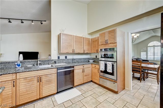9505 Treasure Beach Court, Las Vegas, NV 89117