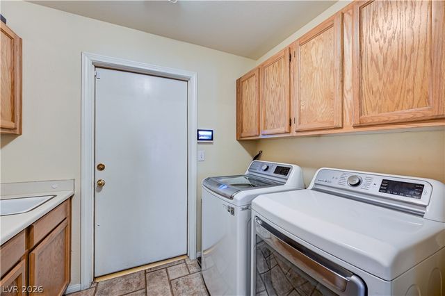 9505 Treasure Beach Court, Las Vegas, NV 89117