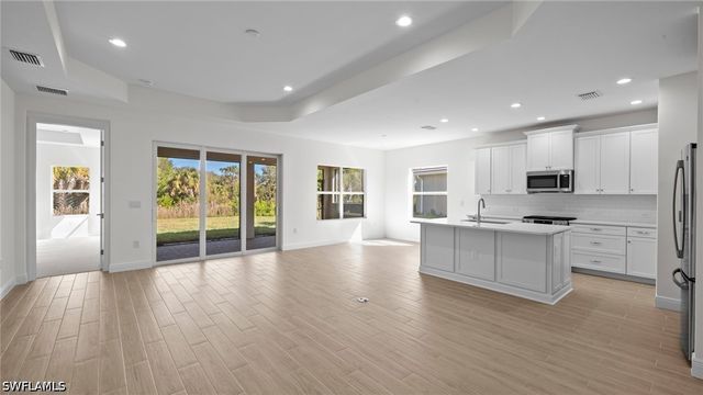 2968 Heritage Pines DR, Fort Myers, FL 33905