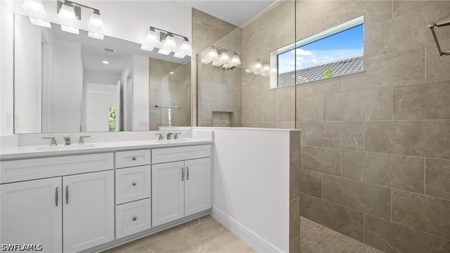 2968 Heritage Pines DR, Fort Myers, FL 33905