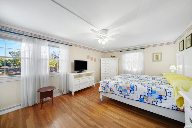 1542 Springbrook Drive, Elkhart, IN 46514