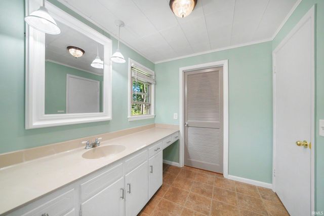 1542 Springbrook Drive, Elkhart, IN 46514