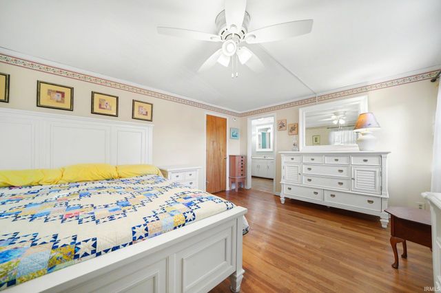 1542 Springbrook Drive, Elkhart, IN 46514
