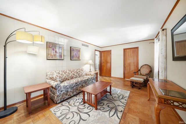 1542 Springbrook Drive, Elkhart, IN 46514
