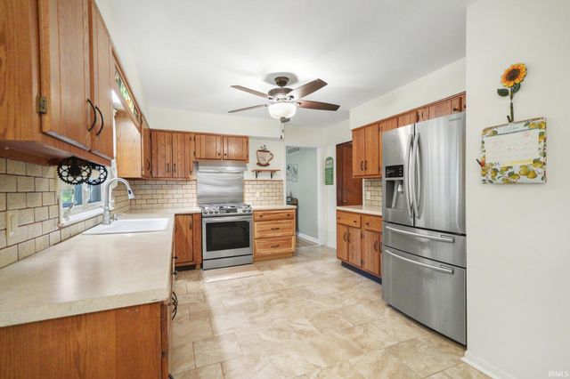 1542 Springbrook Drive, Elkhart, IN 46514