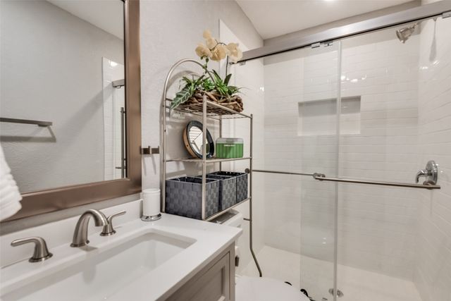 237-239 W Brooklyn Avenue, Dallas, TX 75208