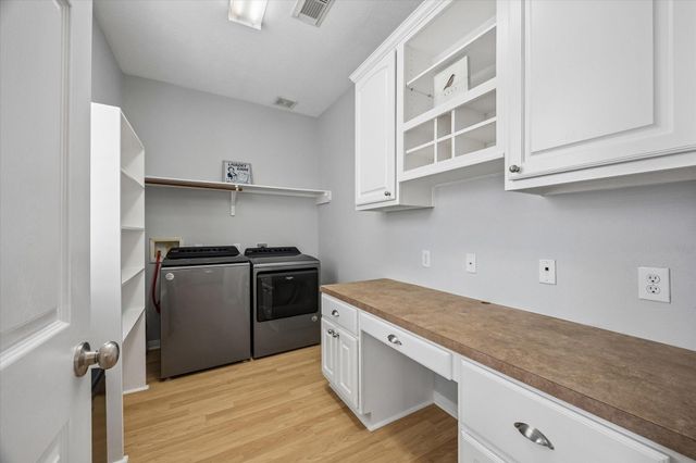 607 Travis Street 9, Webster, TX 77598