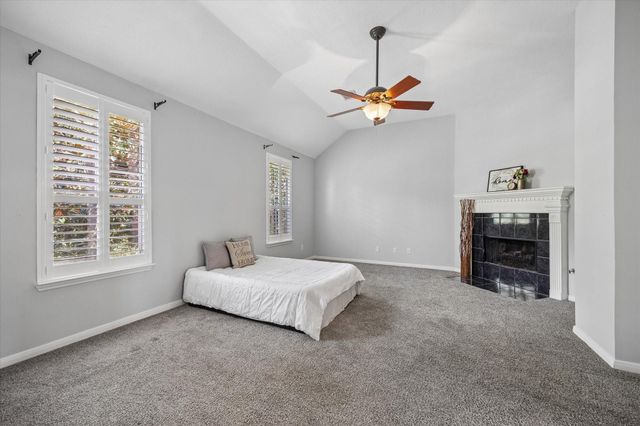 607 Travis Street 9, Webster, TX 77598