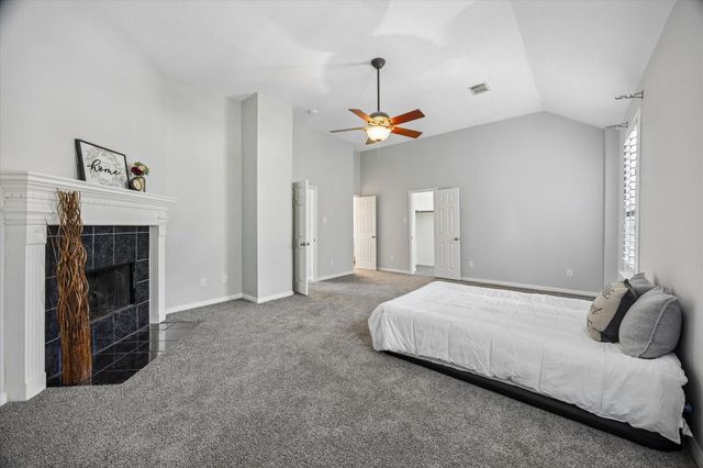 607 Travis Street 9, Webster, TX 77598