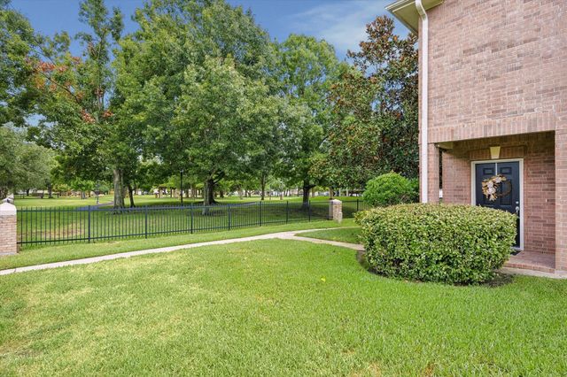 607 Travis Street 9, Webster, TX 77598