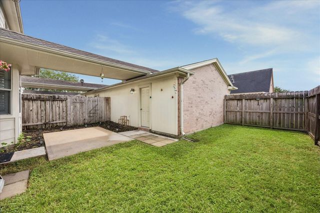 607 Travis Street 9, Webster, TX 77598